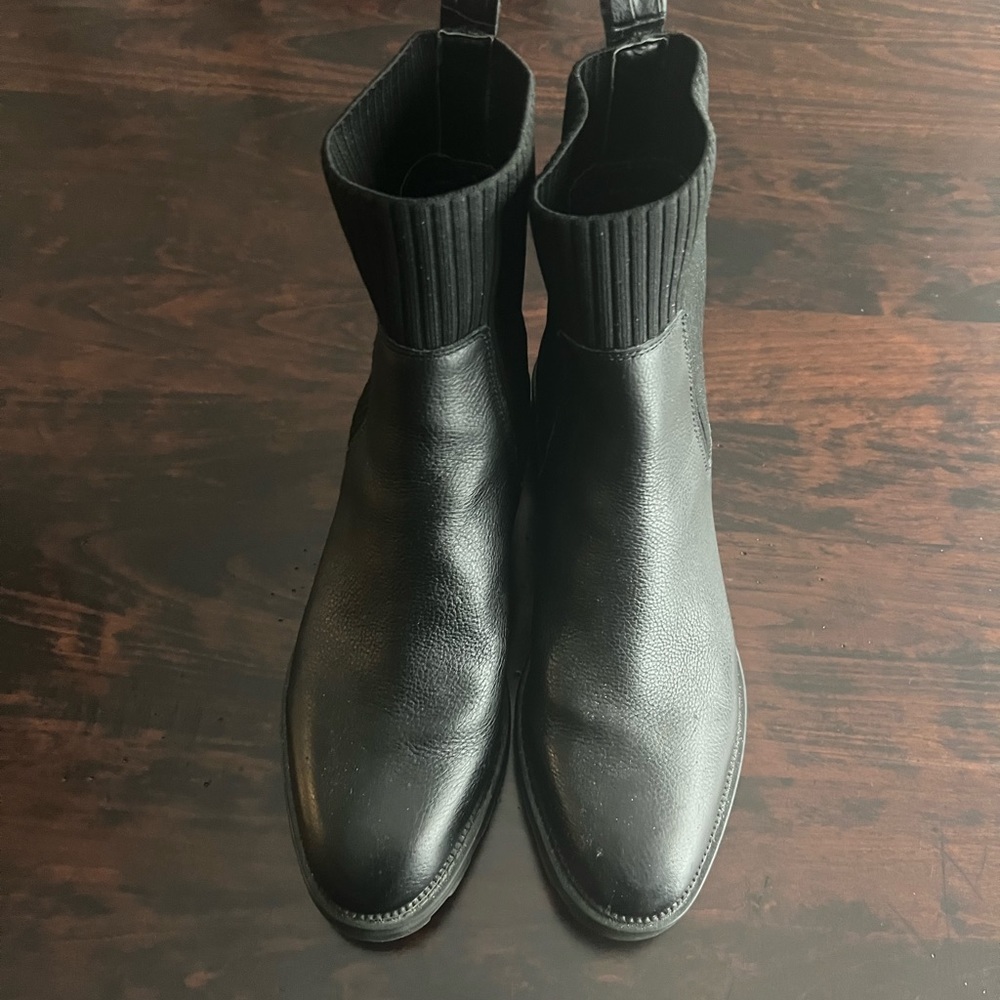 Dolce vita Black Bootie - 9 1/2